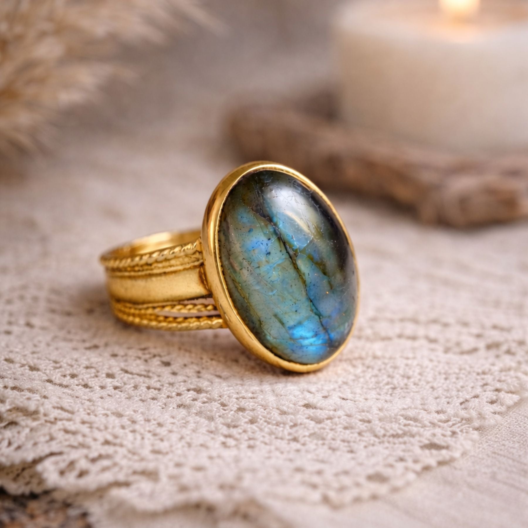 Bague "Ninmah" en Labradorite