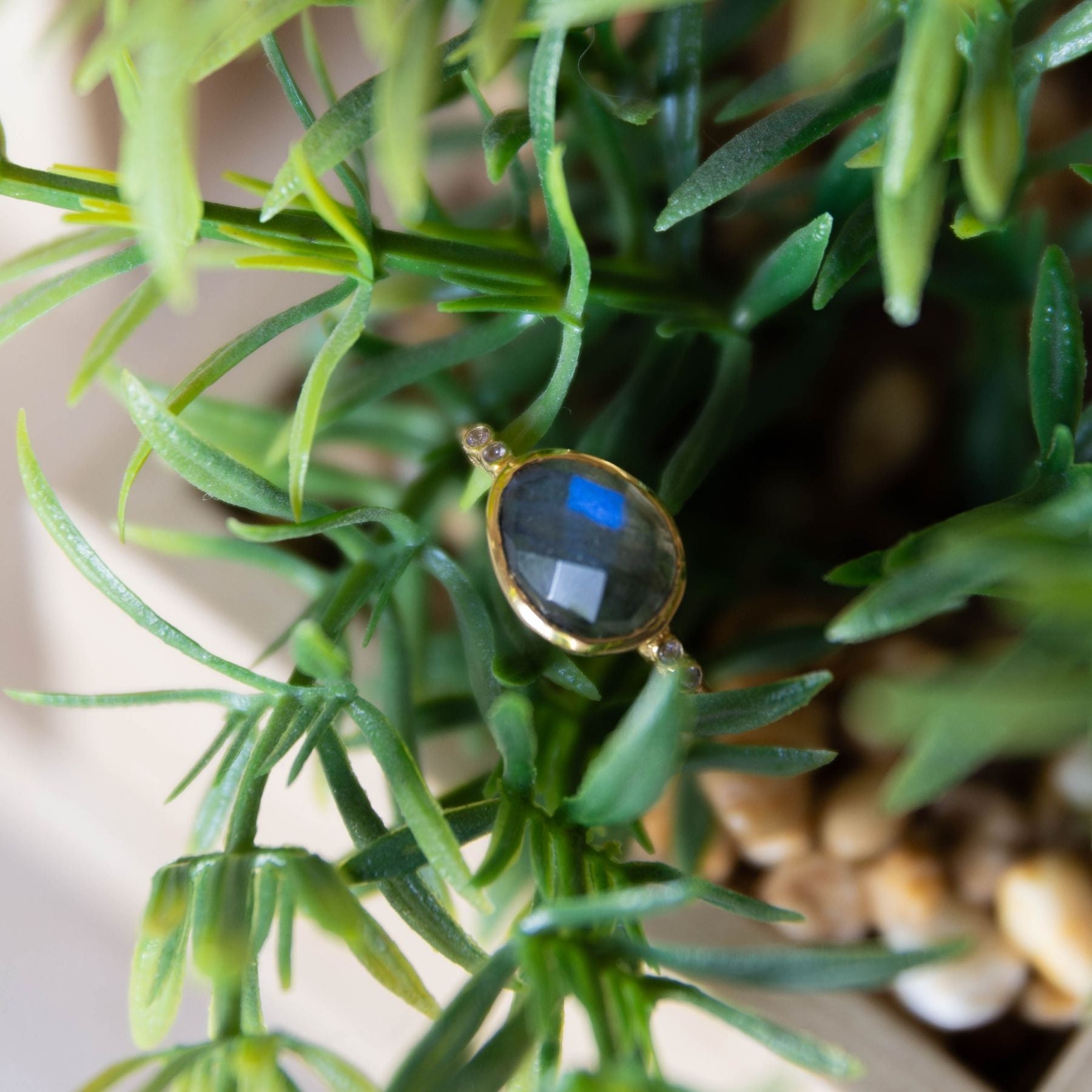 Bague "Thémis" en Labradorite