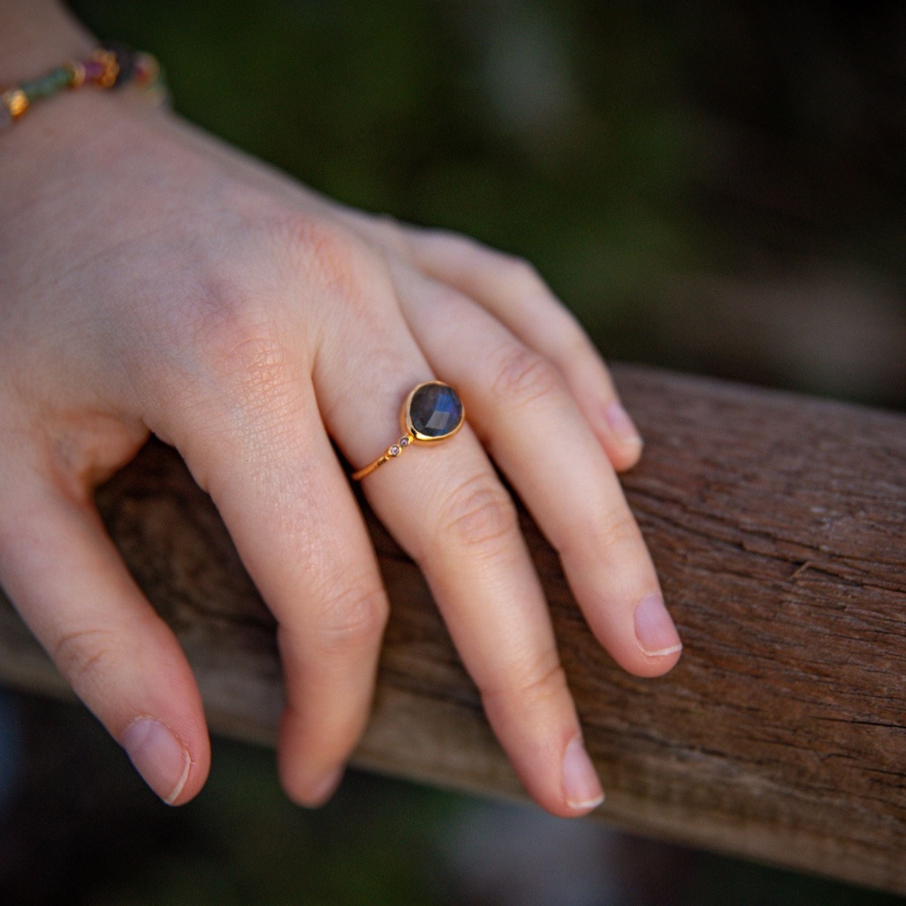 Bague "Thémis" en Labradorite