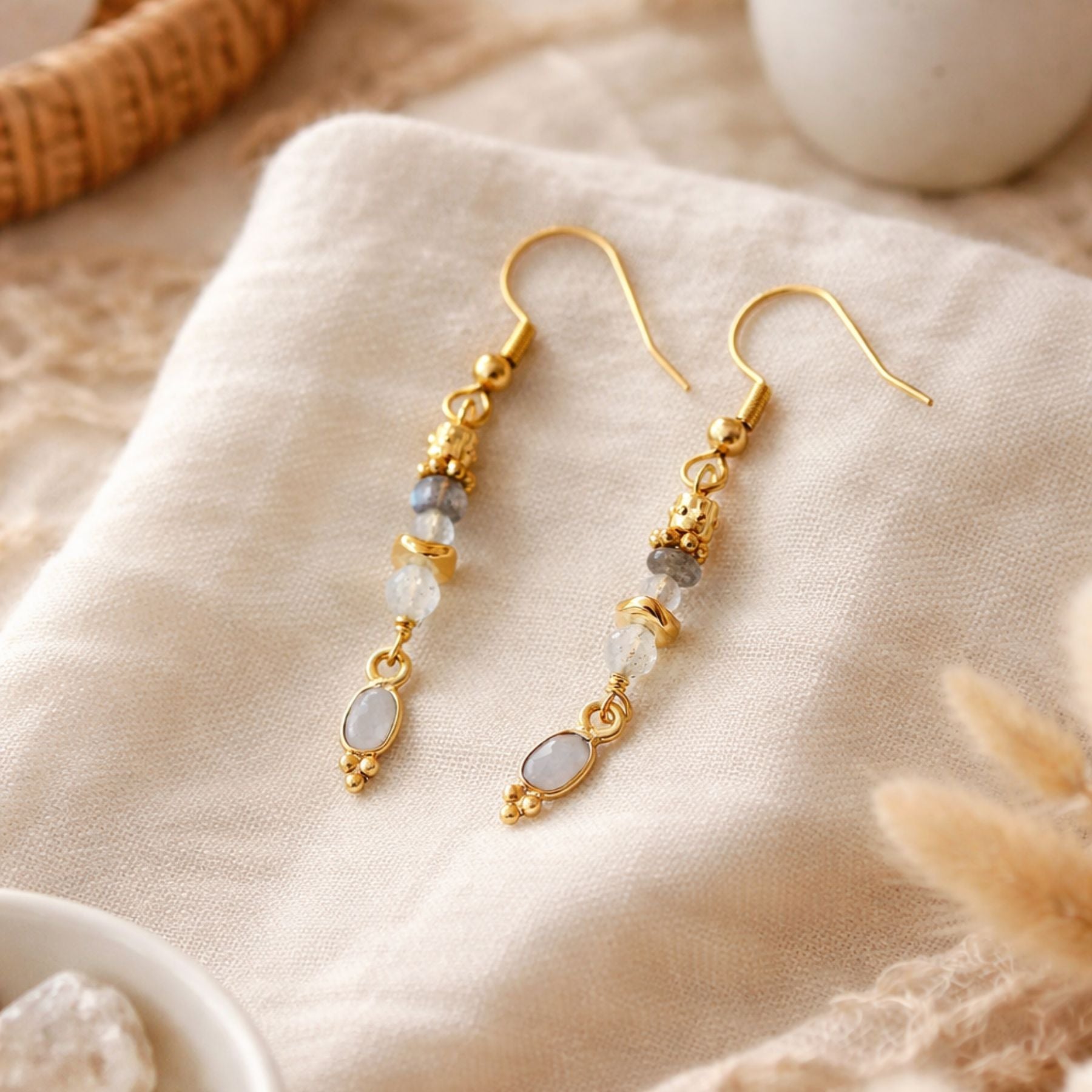 Boucles d'oreilles "Éos" - Pierre de lune et Labradorite