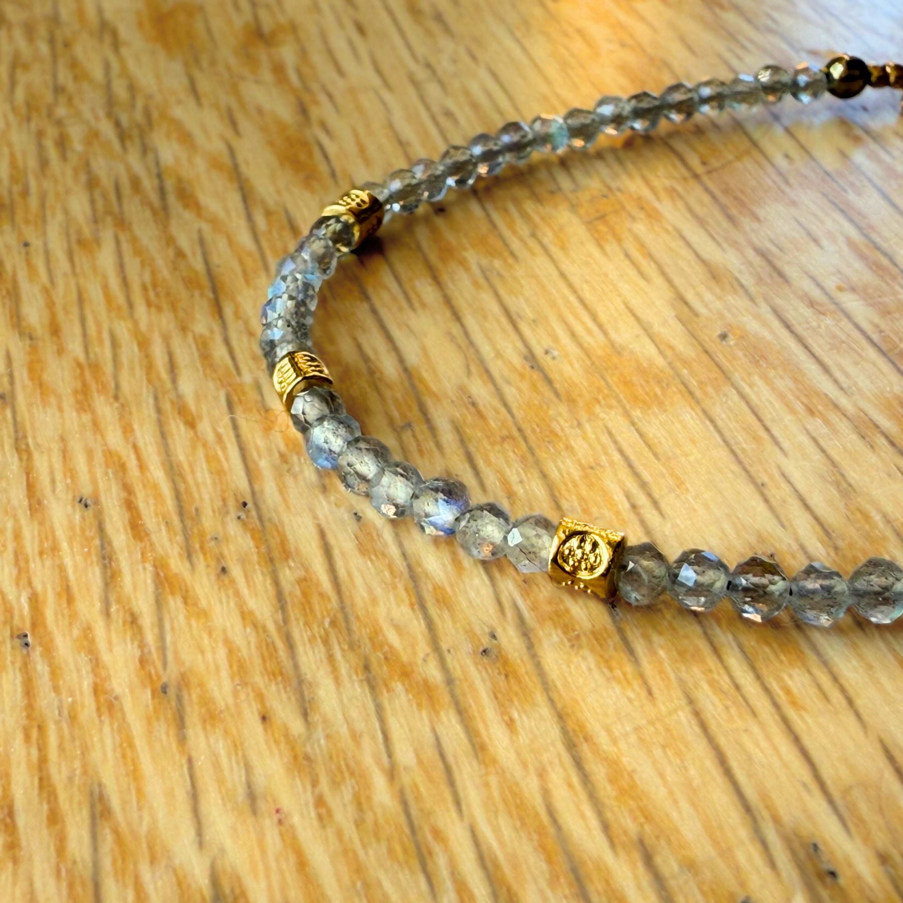 Bracelet "Minerve" en Labradorite