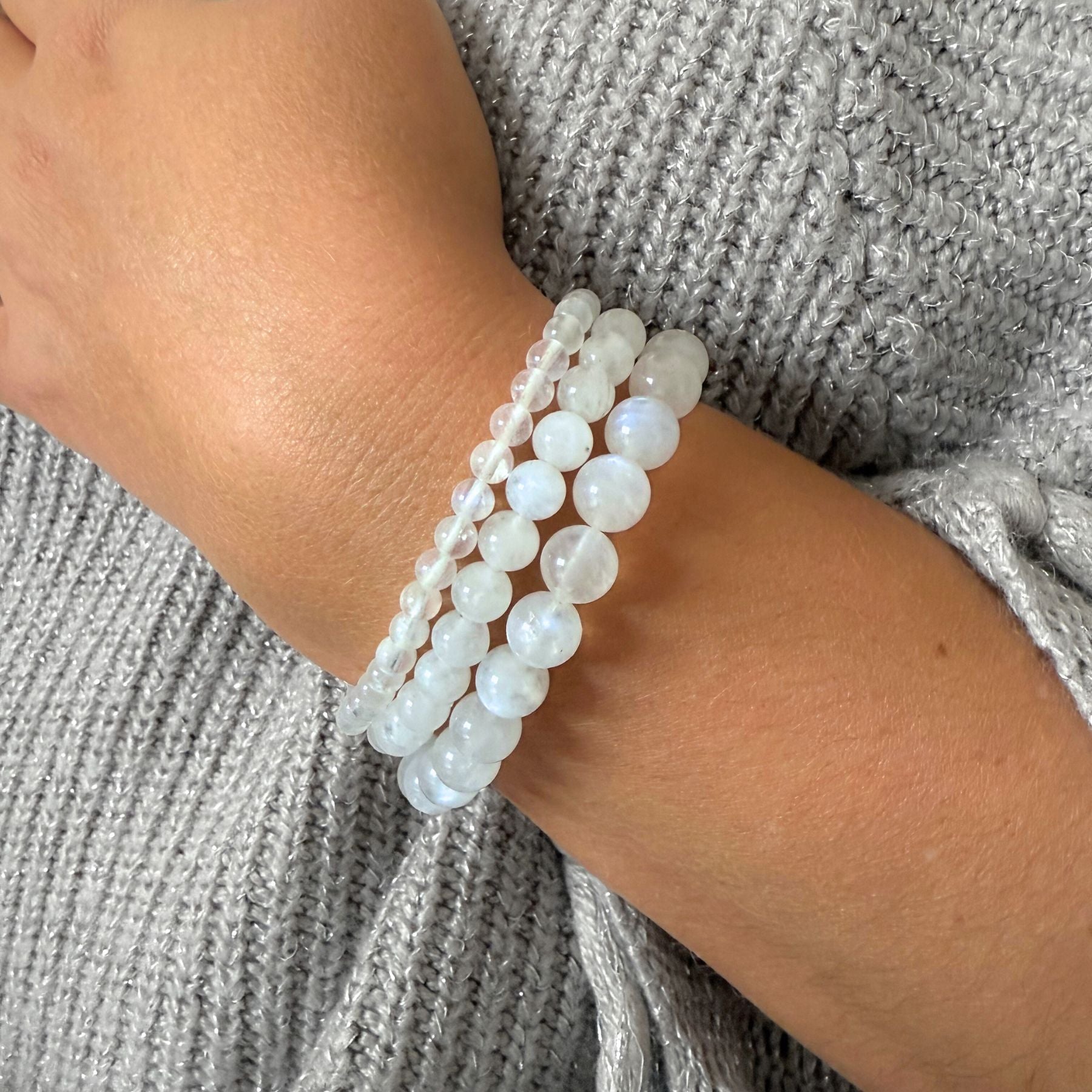 Bracelet en Pierre de lune bleutée AA