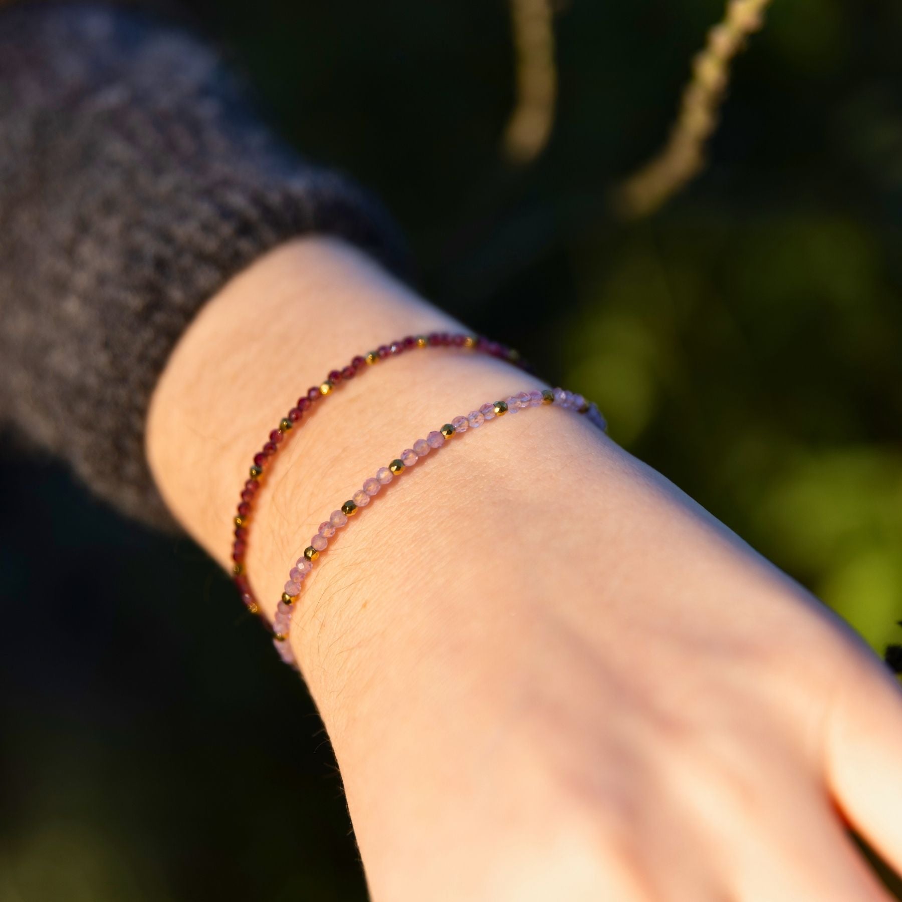 Bracelet fin en Améthyste et Hématite