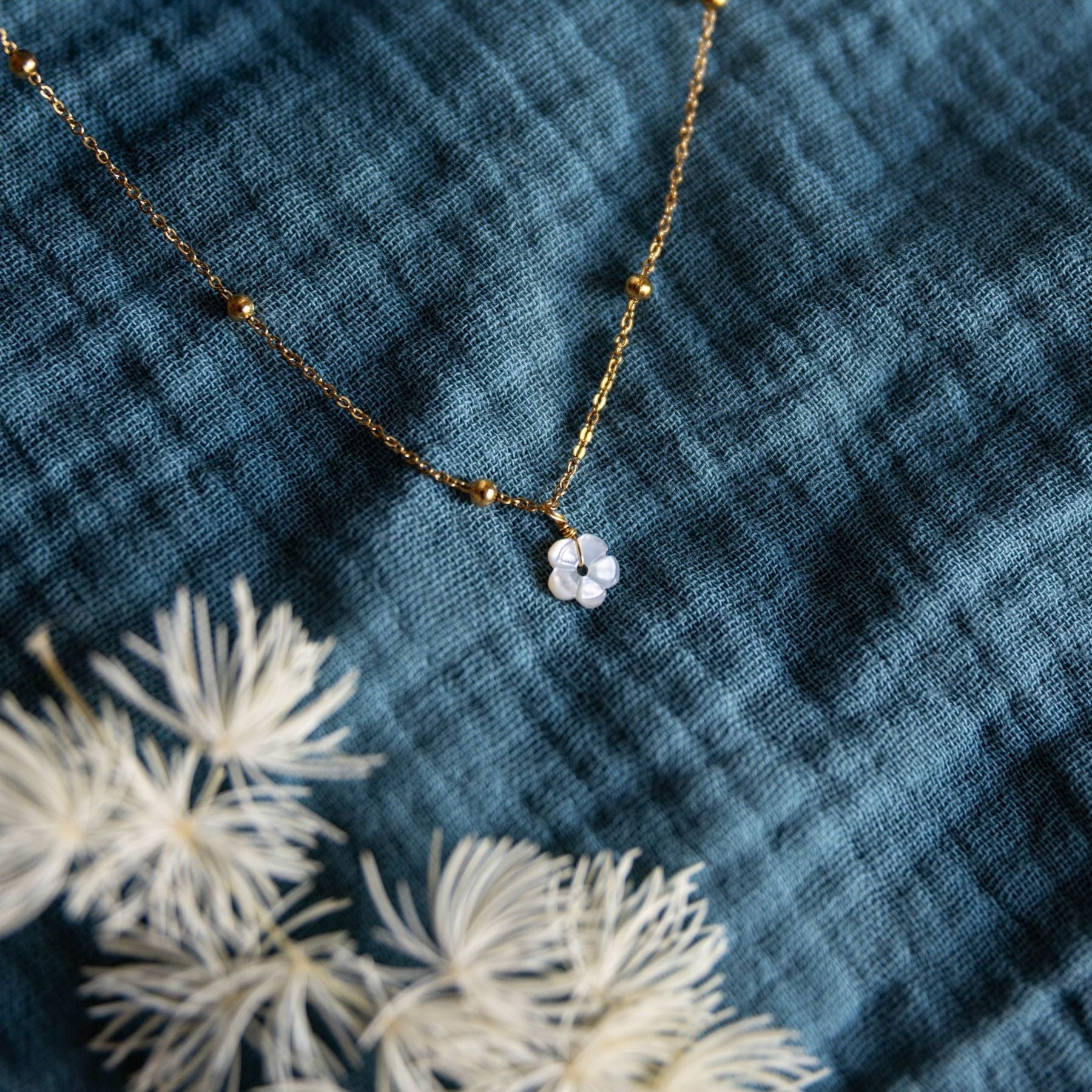 Collier "Fleur" en Nacre
