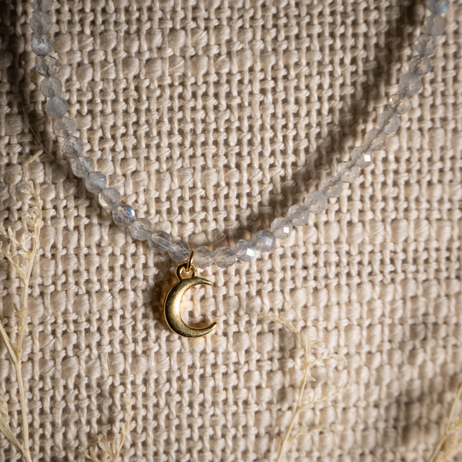 Collier "Lune" en Labradorite