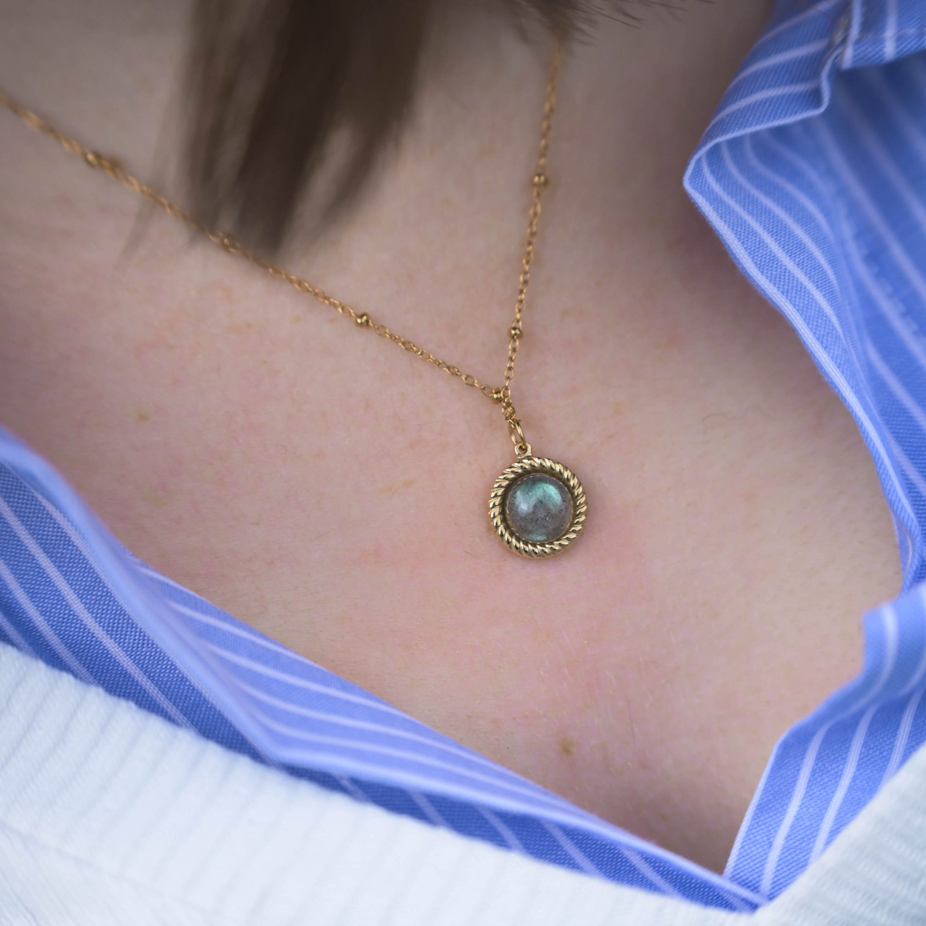 Collier "Théia" en Labradorite