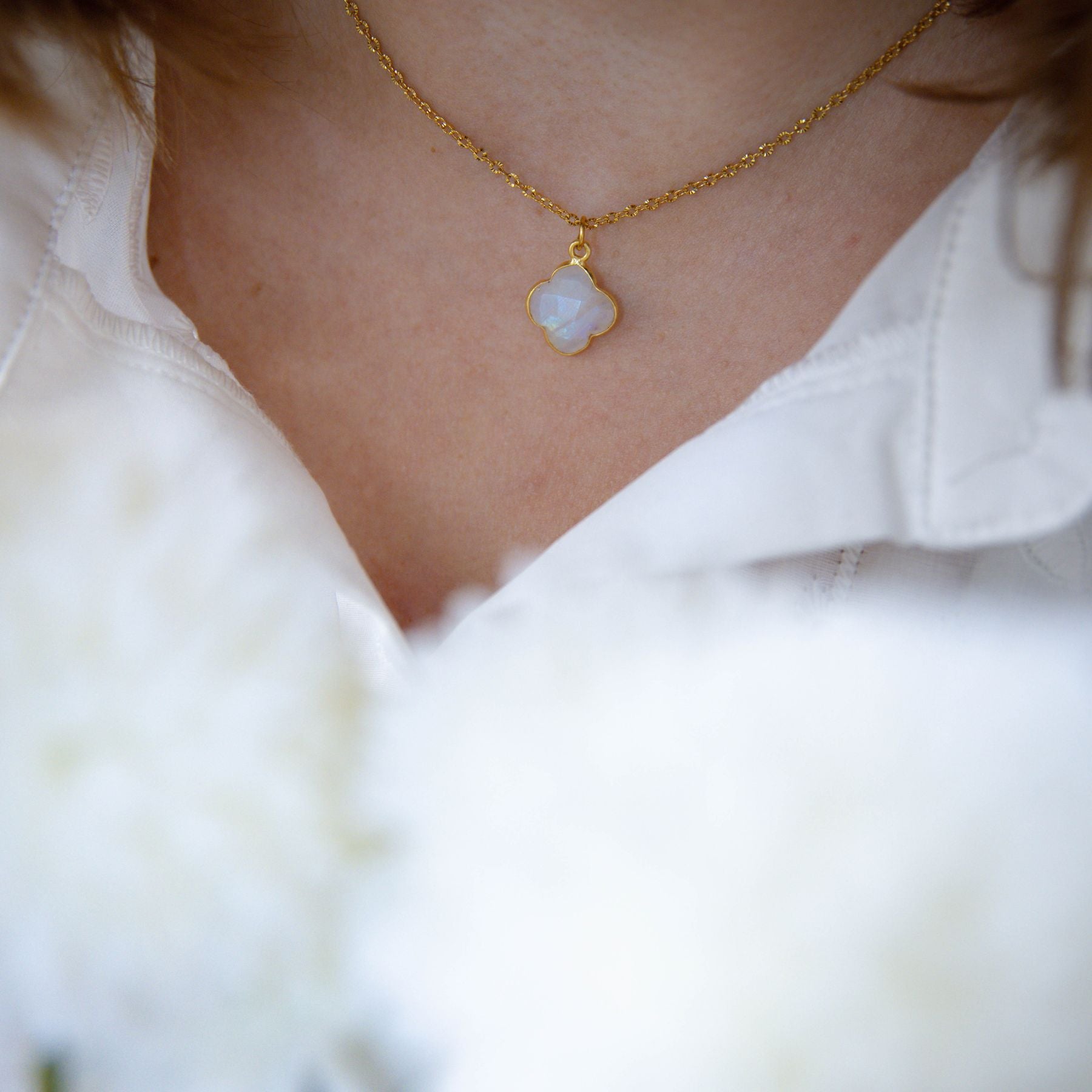 Collier "Trèfle" en Pierre de lune