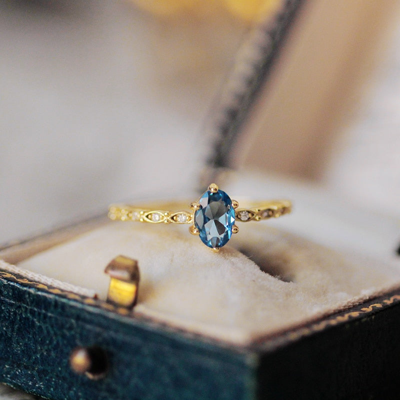Bague "Naïades" en Topaze bleue