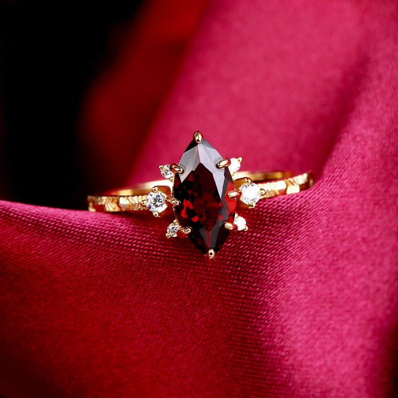 Bague "Marianne" en Grenat