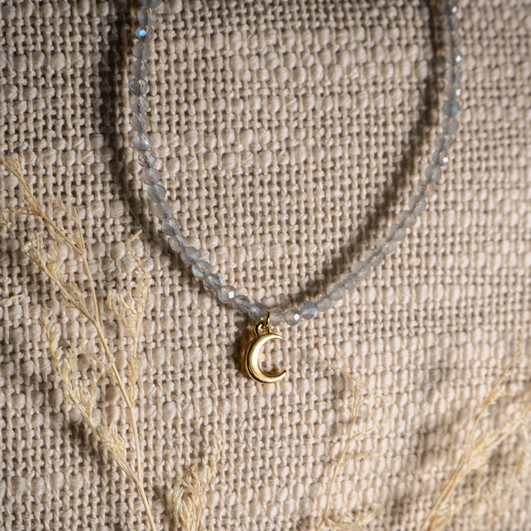 Collier "Lune" en Labradorite