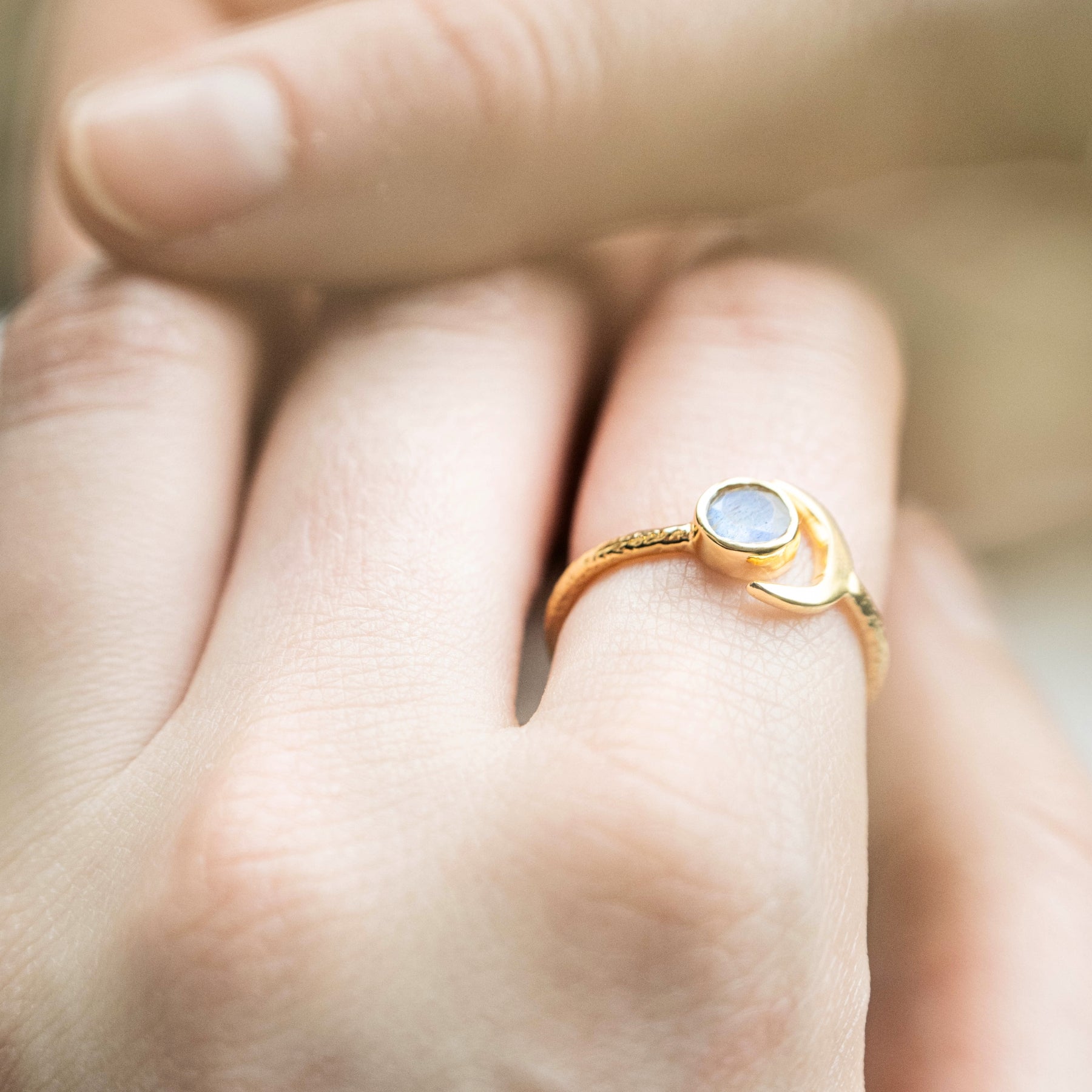 Bague "Luna" en Labradorite