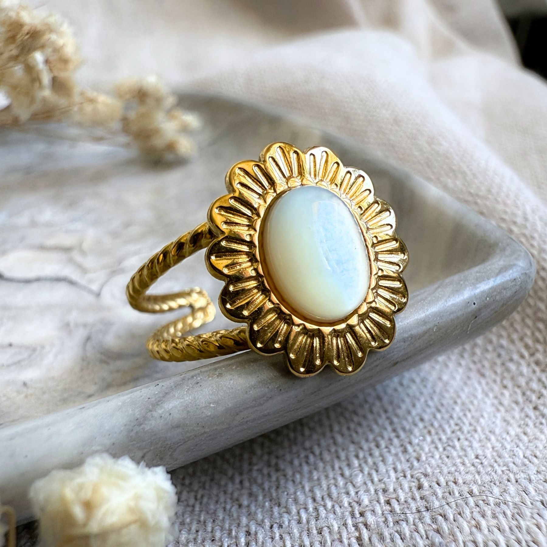 Bague "Chloris" - Nacre