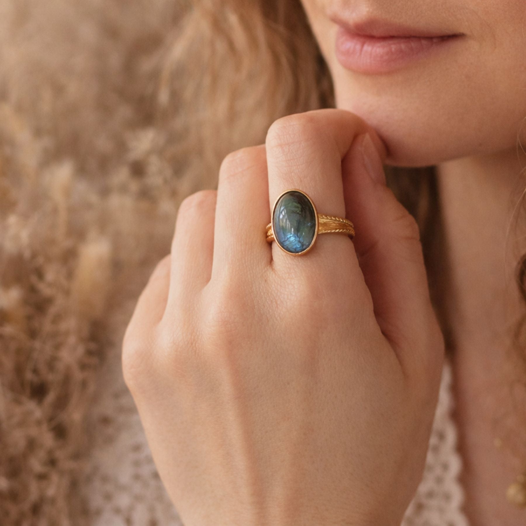 Bague "Ninmah" en Labradorite