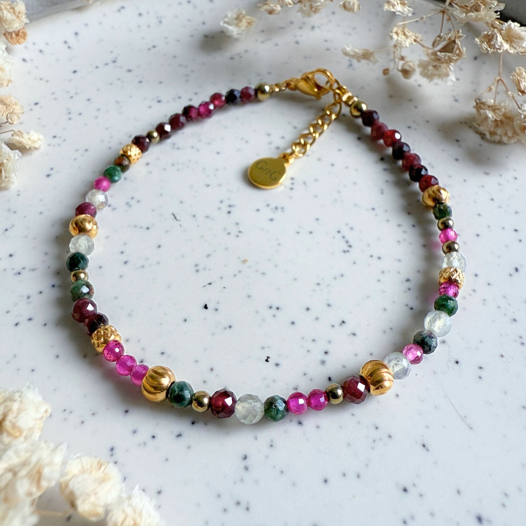 Bracelet en Grenat, Séraphinite, Rubellite et Labradorite