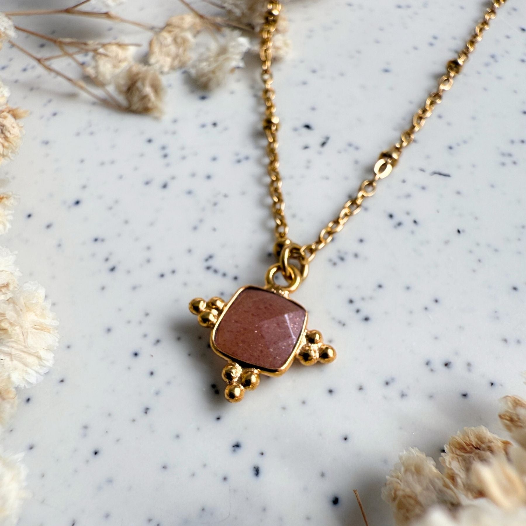Collier "Parvati" - Pierre de lune rose