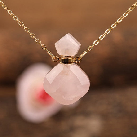 Collier diffuseur de parfum en quartz rose