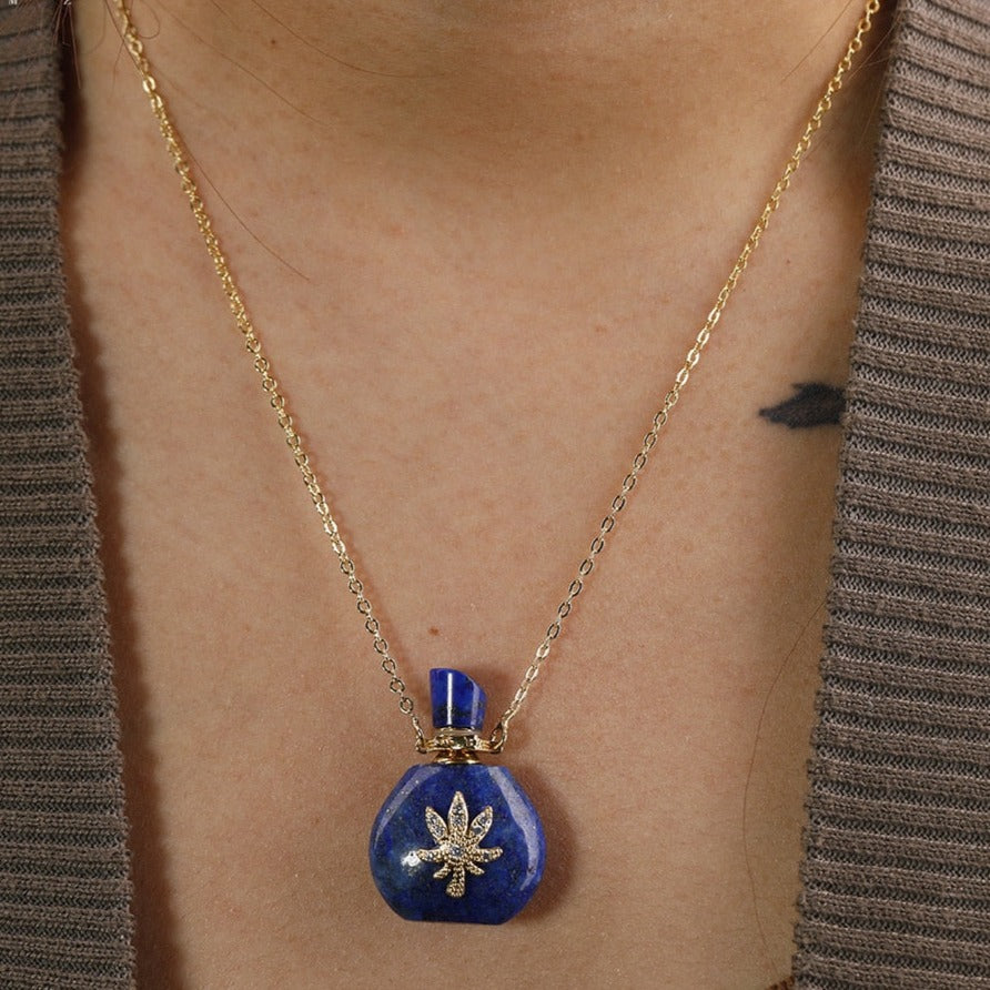 Collier diffuseur de parfum "Cérès" en lapis-lazuli