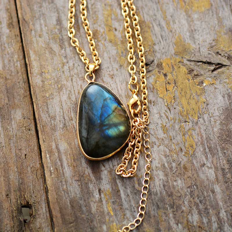 Collier "Sécurité" en Labradorite