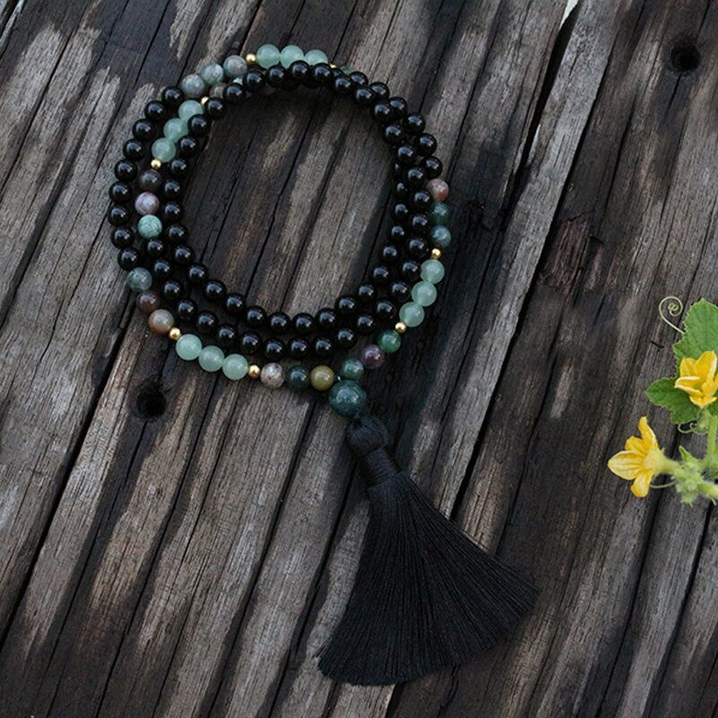 Collier "Abondance" en Onyx, Agate indienne et Aventurine verte