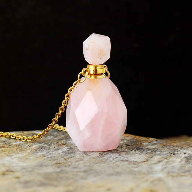 Collier diffuseur de parfum en pierre Quartz rose