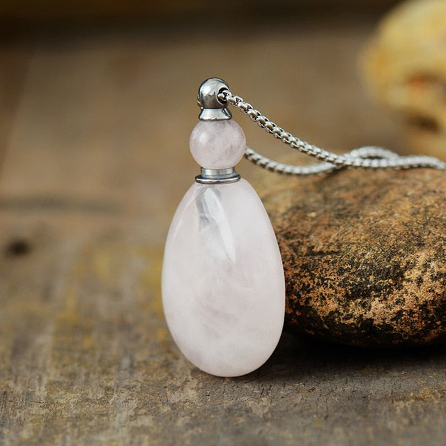 Collier diffuseur de parfum en Quartz rose