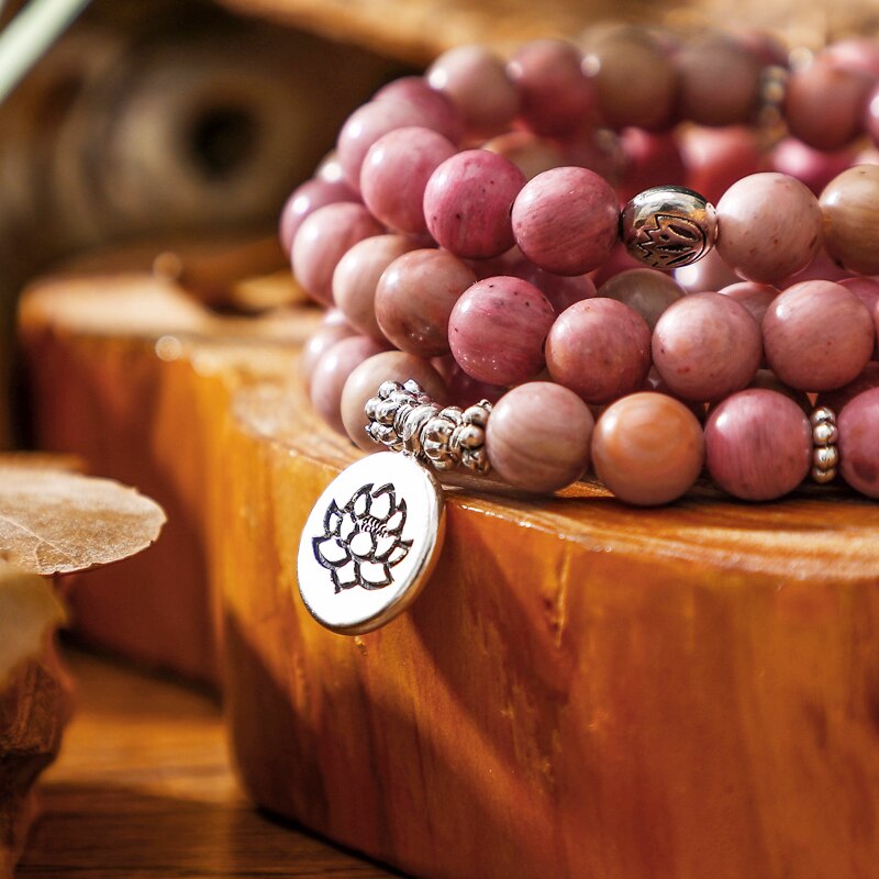 Bracelet mala en Rhodonite avec charm