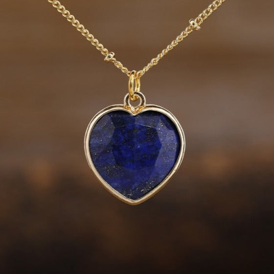 Collier "Cœur" en lapis-lazuli